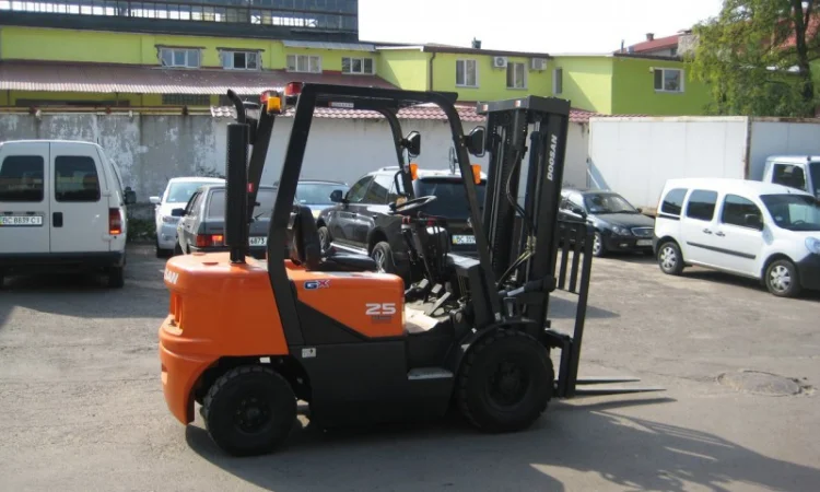 Продам дизельний навантажувач (погрузчик) 2, 5тонны. Супер акция - фото № 5