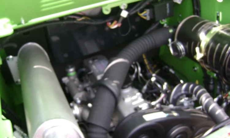 Продам ковшовый мини погрузчик Digger модель SSL6700 - фото № 9