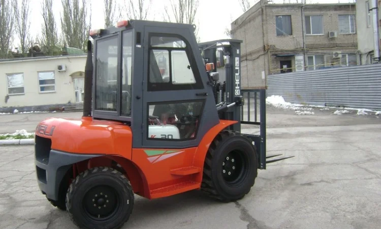 Продам автопогрузчик высокой проходимости г/п 3т Heli - фото № 4