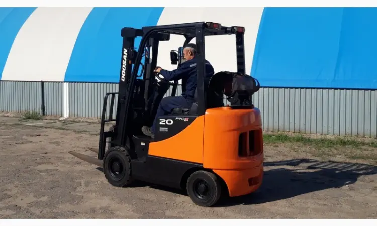 Продам вилочный погрузчик бу Doosan G20SС-5, автопогрузчик бу - фото № 1