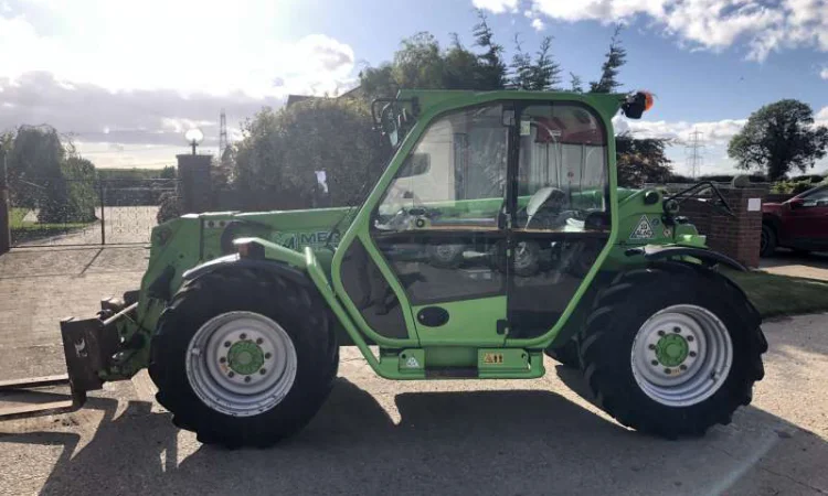 Продам телескопічний навантажувач MERLO P32.6 - фото № 1