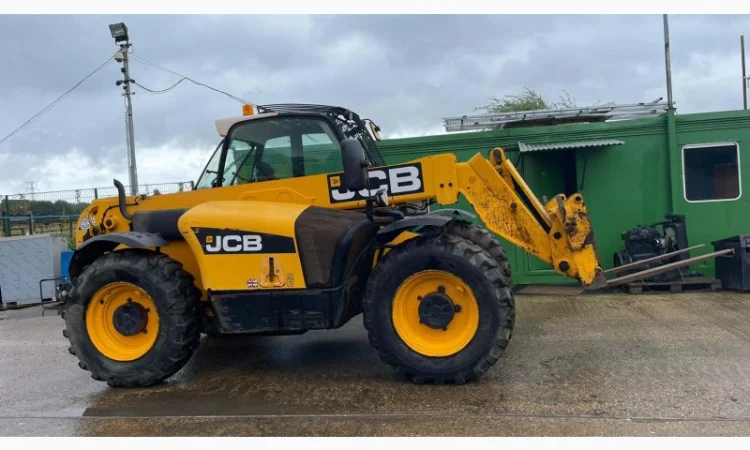 Продам телескопічний навантажувач JCB 531-70 - фото № 3