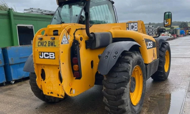 Продам телескопічний навантажувач JCB 531-70 - фото № 7