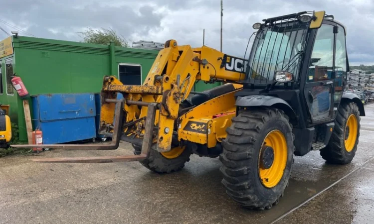 Продам телескопічний навантажувач JCB 531-70 - фото № 8