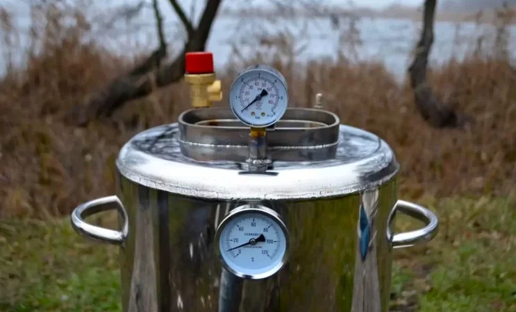 Автоклав електричний ЛЮКС-16Е: Надійність і комфорт у процесі стерилізації - фото № 2