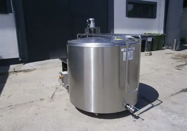 Охладитель молока Б/У ALFA LAVAL 800 открытого типа объёмом 800 литров - фото № 1