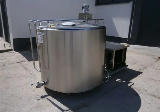 Охладитель молока Б/У ALFA LAVAL 800 открытого типа объёмом 800 литров - фото № 2