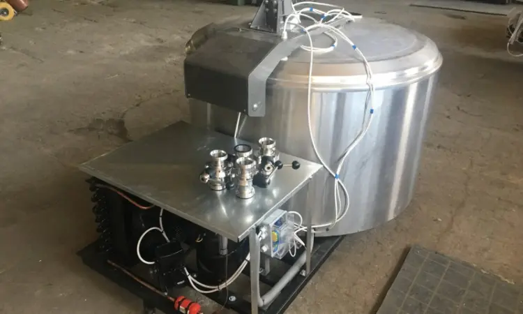 Охладитель молока Б/У ALFA LAVAL 800 открытого типа объёмом 800 литров - фото № 4