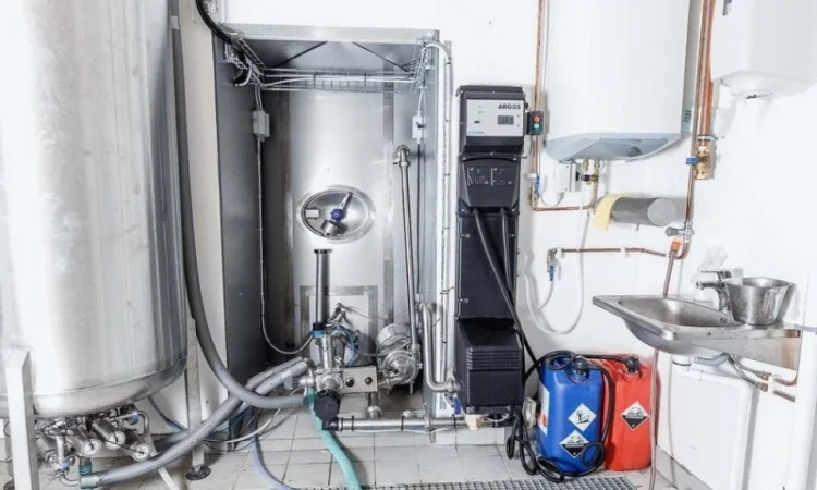 Резервуар для охлаждения молока (бункер) новый Wedholms объемом 15000 литров - фото № 4