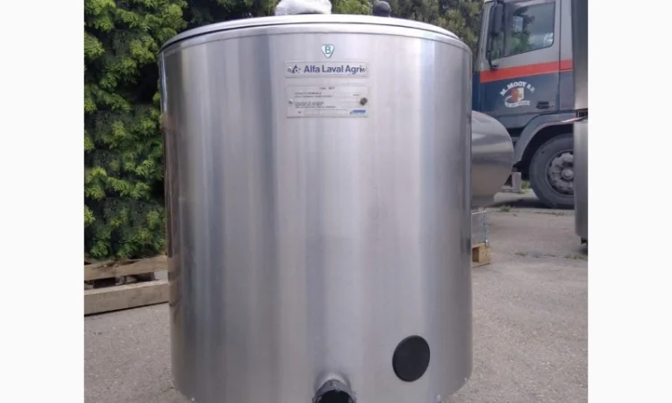 Охолоджувач молока на 200 літрів - фото № 1