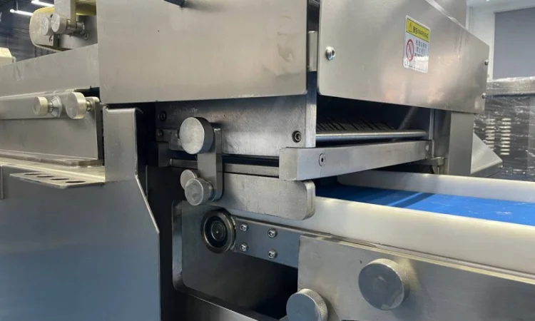 Машина для нарізки м'яса та риби STvega Meat Slicer H690 - фото № 3