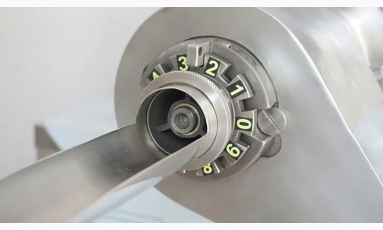 Сепаратор м'яса, риби, курки та кісток STvega Meat Separator F250 - фото № 4