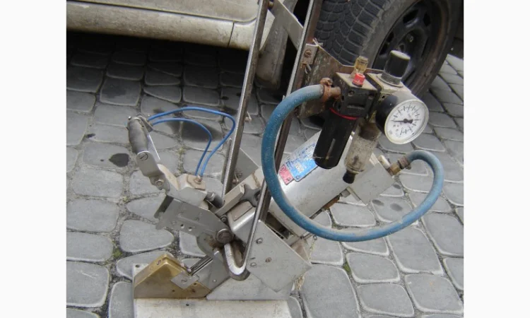 Клипсатор POLY-CLIP DCD 6022 б/у - фото № 2