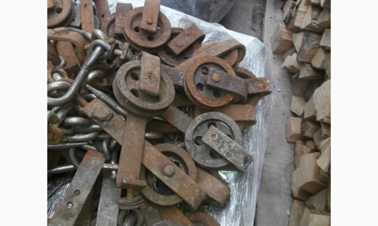 Троллеи ( крючки для убойного цеха) - фото № 2