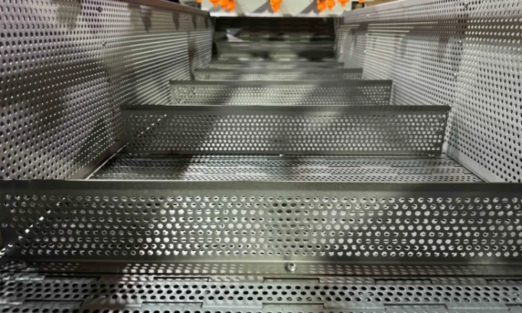 Барботажна ванна з конвеєром для миття зелені, ягід, овочів STvega BW L4000 - фото № 12