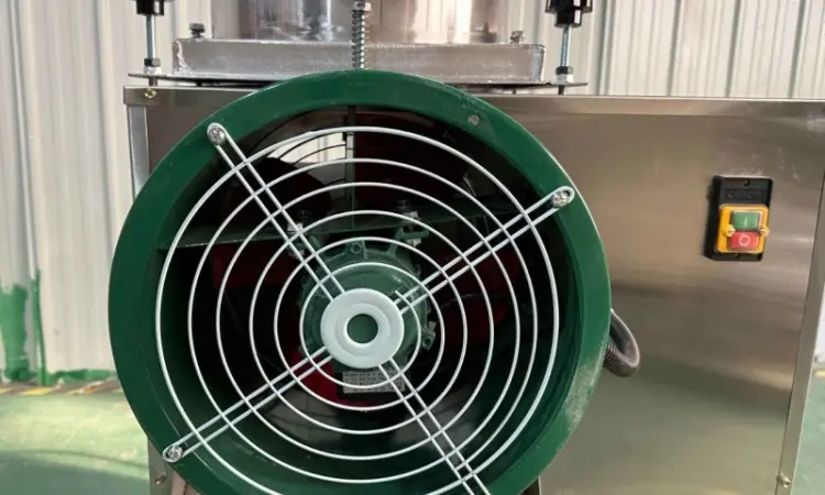 Дробилка для часнику: поділ головок часнику на зубчики STvega Garlic Separator - фото № 12
