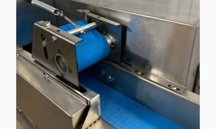 Овочерізка для нарізки та шаткування зелені, овочів та фруктів STvega Belt Cutter Mini - фото № 4