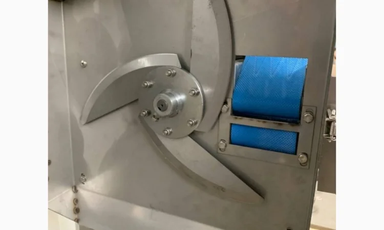 Овочерізка для нарізки та шаткування зелені, овочів та фруктів STvega Belt Cutter Mini - фото № 6