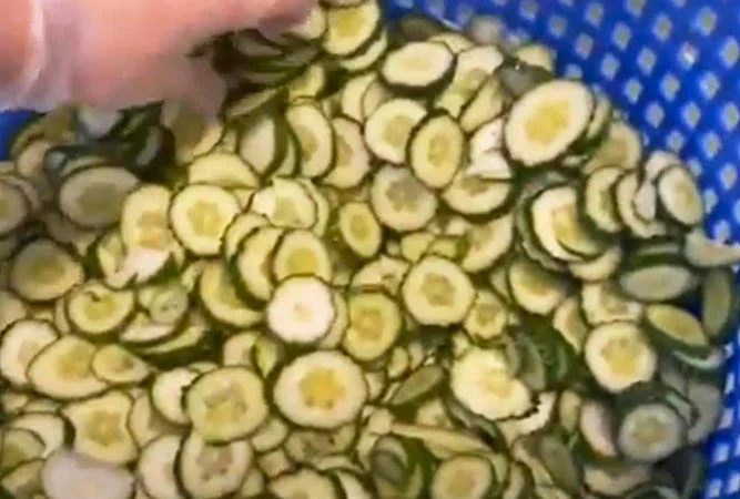 Овочерізка, нарізка та шаткування овочів та фруктів STvega Belt Cutter Pro L150 - фото № 11