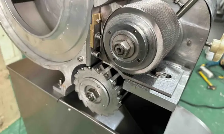 Промышленная овощерезка для нарезки кубиками и бруском STvega Dicer H400 - фото № 13