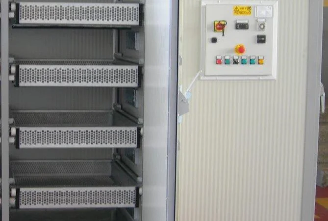 Сушильные шкафы (дегидраторы) / Чехия - фото № 1