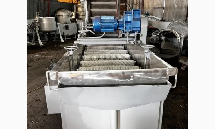 Машина миюча для овочів (щіткова) - фото № 3