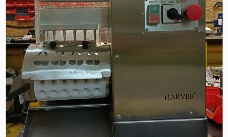 Машина для удаления косточек для вишни, черешни 100 кг/час Harver DM-200-C - фото № 1
