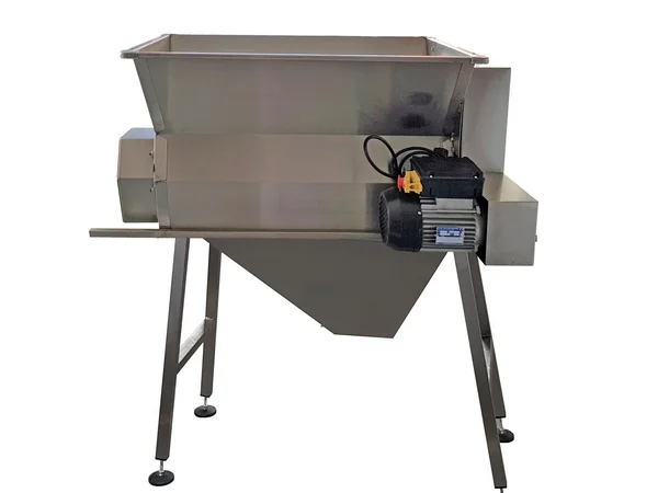 Моторизованный сепаратор для ягод и цветков бузины, гребнеотделитель - фото № 1