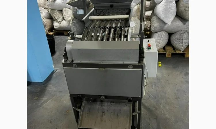 Продам промисловий конусний горіхокол К 100 - фото № 1