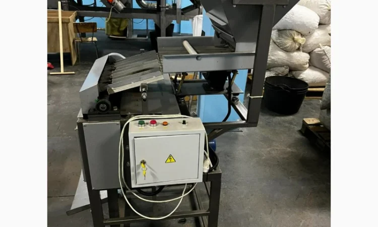 Продам промисловий конусний горіхокол К 100 - фото № 4