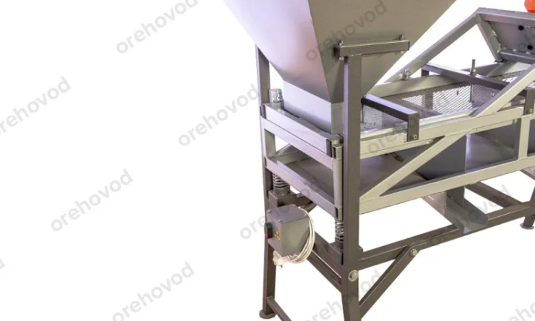 Вібросито з аспірацією для сортування волоського горіха (200 кг/год) - фото № 1