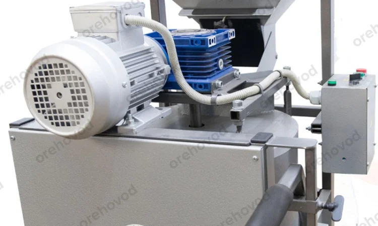 Доколювач волоського горіха - фото № 4