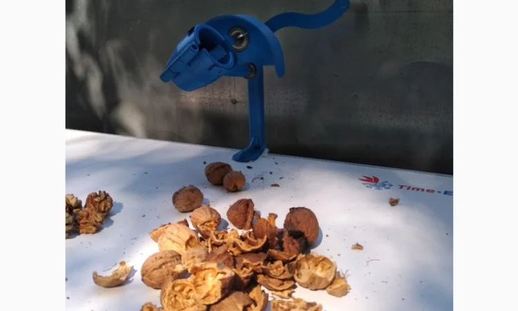 Орехокол стальной полупромышленный(прибор для чистки орехов) - фото № 11