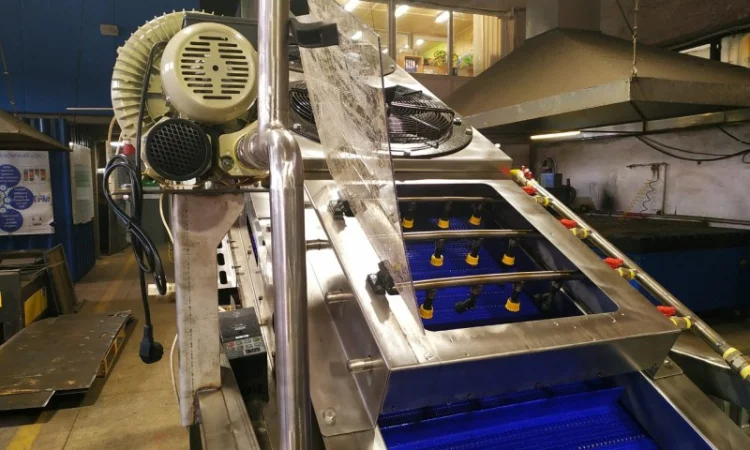 Миюча машина з автоматичним вивантаженням і осушенням - фото № 4