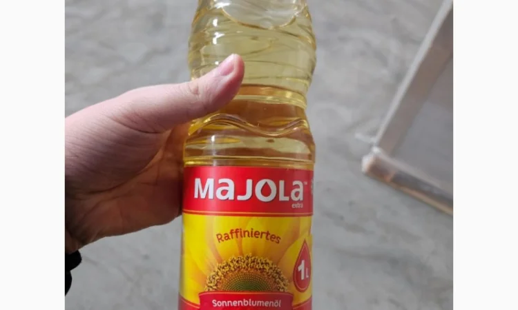 Олія соняшникова в бутилках - фото № 1