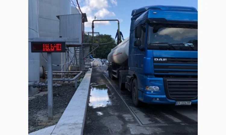 Удобрение жидкое азотное КАС 32 - фото № 1