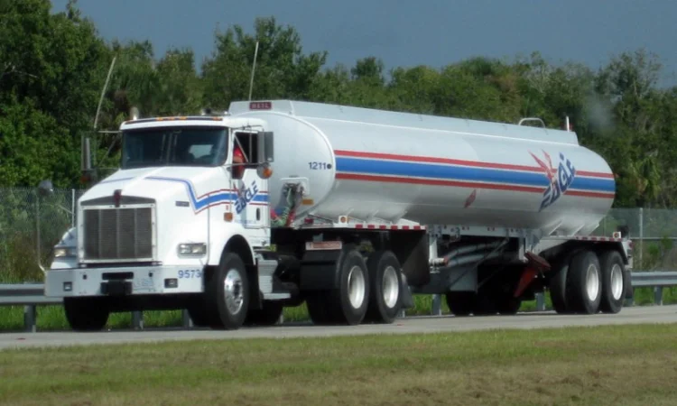 КАС-32 и ЖКУ, вода аммиачная с доставкой - фото № 1