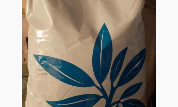 Натурамин WSP 5кг повышает устойчивость к болезням(зерновые, подсолнечник, рапс, кукуруза) - фото № 1