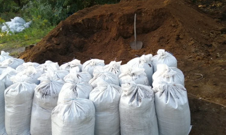 Перегной Боярка Тарасовка Перегной в мешках Киевская область Натуральное удобрение - фото № 5