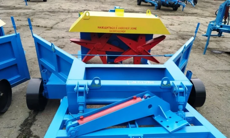 Разбрасыватель органических удобрений РУН-15 - фото № 3