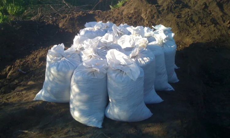 Грунтосмесь в мешках Киев торфосмесь Чернозем с торфом в мешках Киевская область - фото № 2