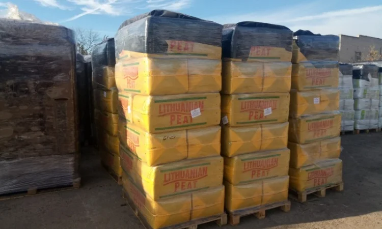 Верховой торф в мешках по 250 литров - фото № 3