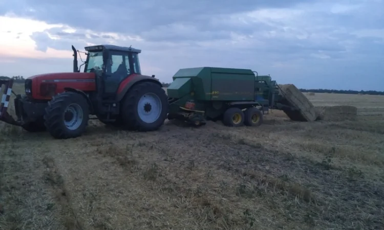 Тюкование сено солома - фото № 1