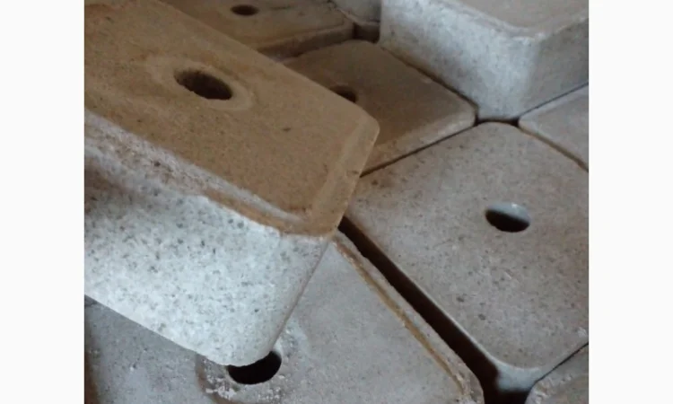 Сіль брикет лизунець 10кг ціна з ПДВ - фото № 1