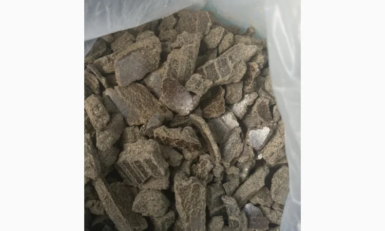 Макуха соняшникова подсолнечная - фото № 1