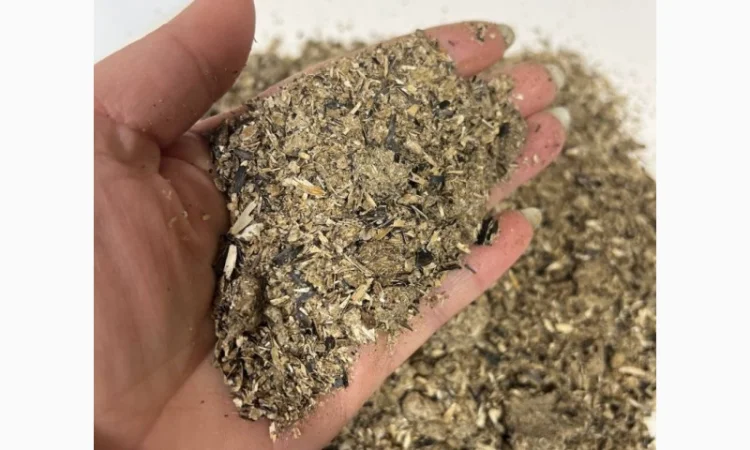 Доставка! Подсолнечниковый шрот – отличная альтернатива соевому шроту! - фото № 2