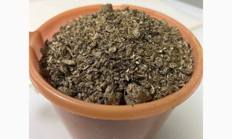 Доставка! Подсолнечниковый шрот – отличная альтернатива соевому шроту! - фото № 3