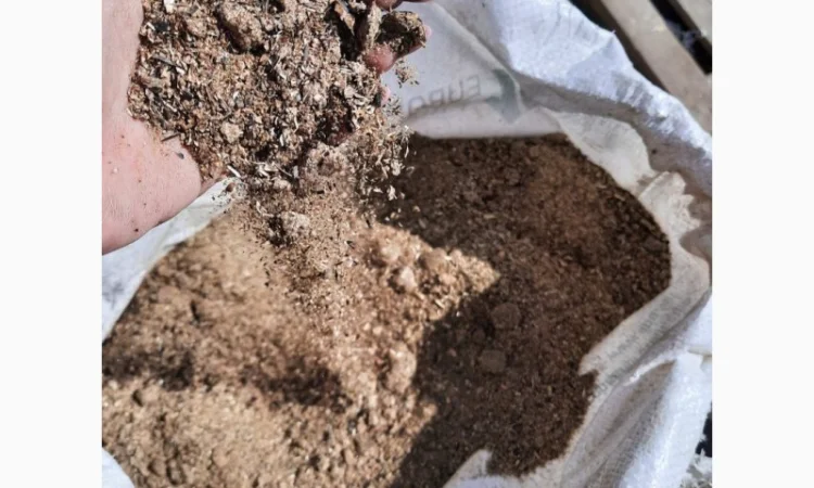 Продам Шрот подсолнечника, розница от 30кг доставка по всем областям Украины - фото № 1