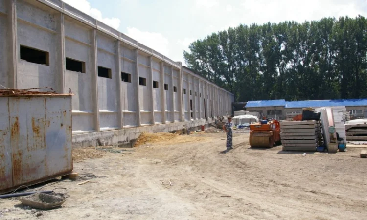 Строительство зданий и сооружений с помощью быстро возводимых железо бетонных конструкций - фото № 1