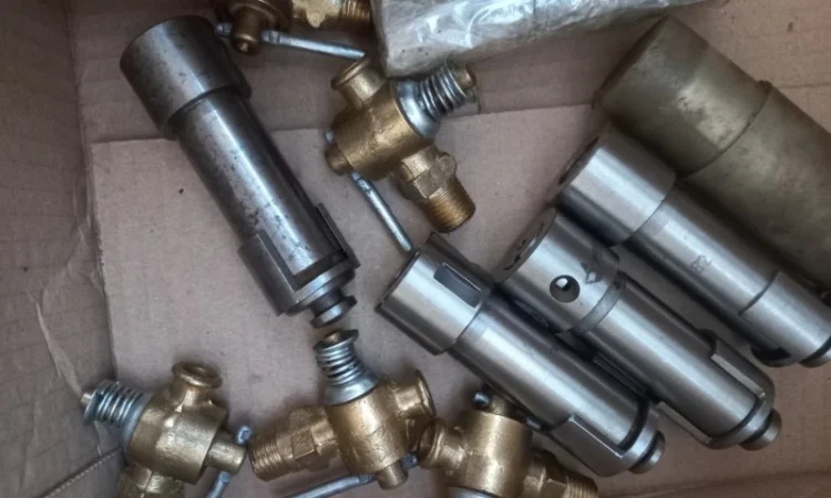 Ремонт дизелей 1Д6 и других моделей - фото № 1